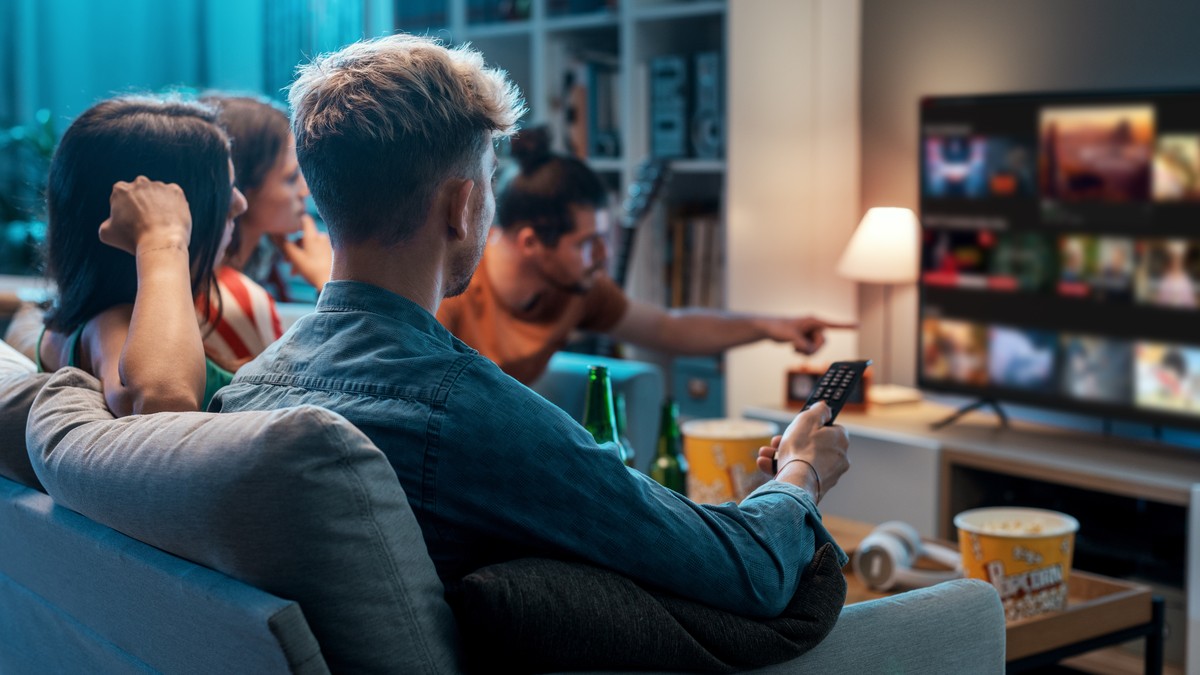 EVOLUCIJA INTERNETA U SRBIJI Sve što treba da znate o brzoj optičkoj mreži, i gledanju TV do 30 dana unazad