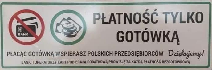 ''Płacąc gotówką wspierasz przedsiębiorców''? Popularny tekst zachęca to rezygnacji z kart płatniczych