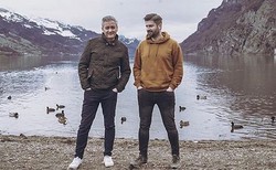 Intensywne święta Roberta Biedronia. Zabrał ukochanego w podróż po Europie [GALERIA]