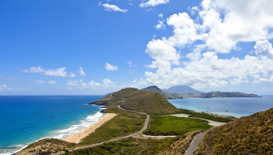 8. St. Kitts i Nevis – położone w Ameryce Środkowej na Morzu Karaibskim liczą zaledwie 261 km2.