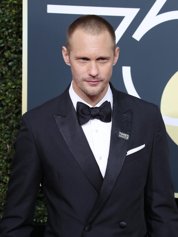 Alexander Skarsgard na gali Złote Globy 2018