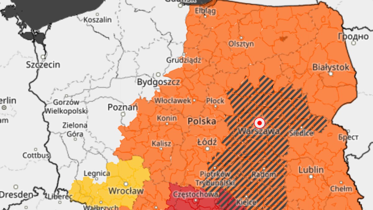 Gwałtowne burze i ulewne deszcze w Polsce. Nowe alerty