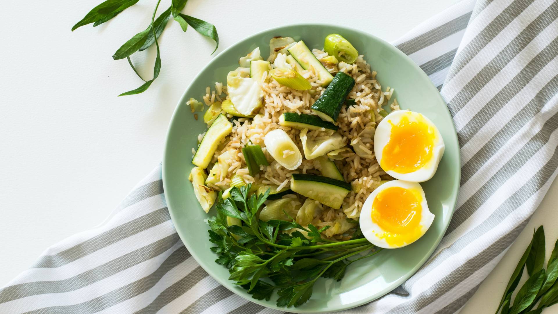 Dieta ryżowa na czym polega, przykładowe menu i kto może ją stosować