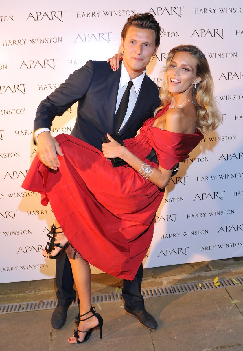 Anja Rubik i Sasha Knezevic we wrześniu 2011 roku