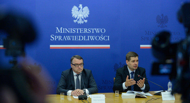 Minister Biernacki: Całe szczęście, że Latkowski nie oddał laptopa [AKTUALIZACJA]