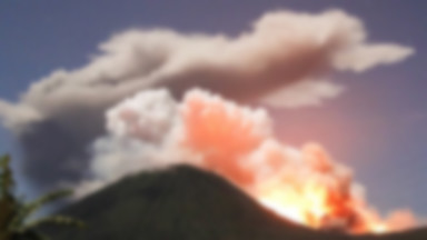 Potężna erupcja wulkanu, przerażenie ludzi