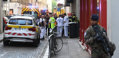 Zamach w Lyonie. Siedem osób zostało rannych. To była bomba z gwoździami i śrubami!