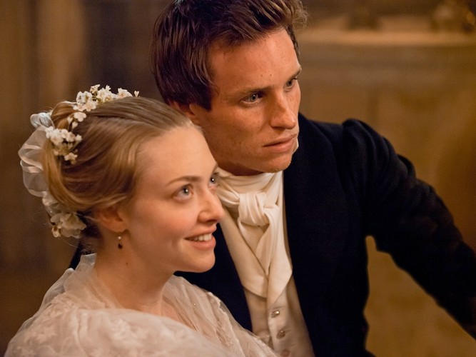 Eddie Redmayne jako Marius i Cosette – Amanda Seyfried