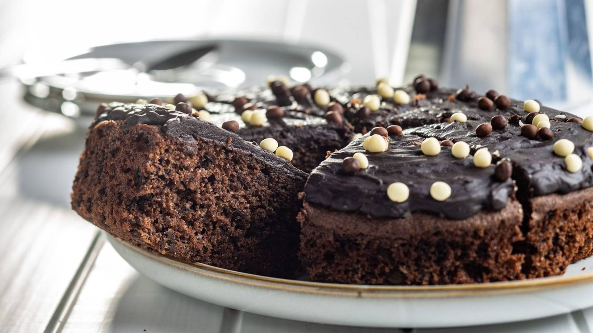 Mekana i ukusna čokoladna torta koja se pravi u jednoj jedinoj posudi