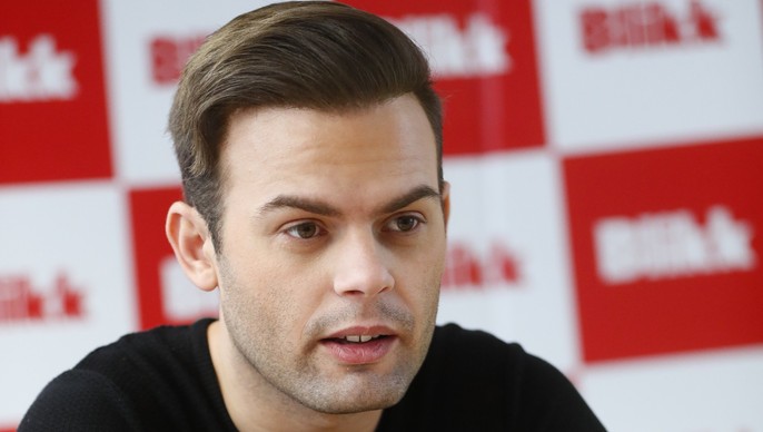 "Nagyon, nagyon szeretlek" - A pokoli betegségben szenvedő Celine Dionnak üzent a magyar sztár