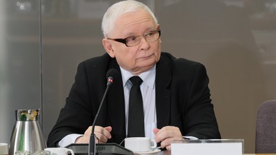 Wezwany na świadka prezes PiS Jarosław Kaczyński podczas posiedzenia komisji śledczej ds. Pegasusa.