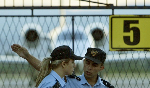31260_makedonskapolicija01-reuter-oleg-popov