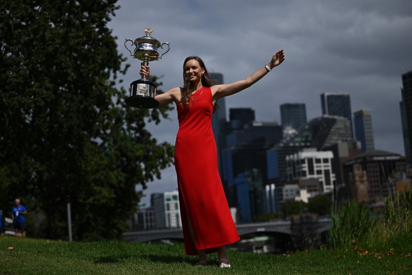 Lady in red. Jelena Rybakina zachwyciła nie tylko kibiców tenisa