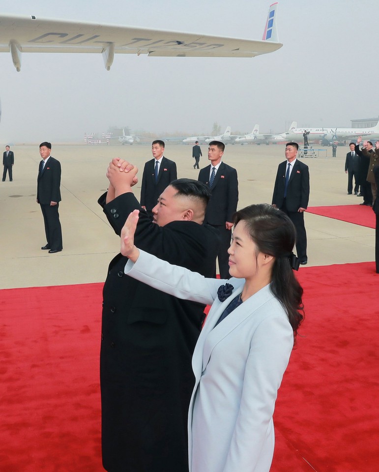 Kim Dzong Un wściekły. Chodzi o zdjęcia jego żony