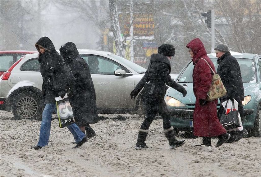 5 cm śniegu i Polska nie robi!