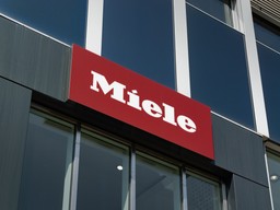 Z Niemiec do Polski. Koncern przenosi produkcję do kraju. Niemcy z rekordowymi odprawami