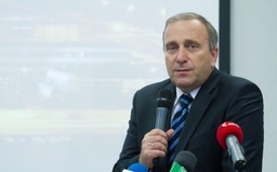 Schetyna: Nie pękamy. Chcemy pomóc krajom sparaliżowanym przez setki tysięcy imigrantów