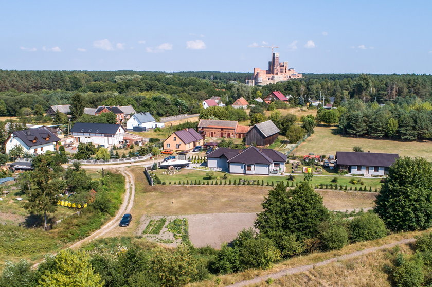 Przedłużenie postepowania w sprawie zamku w Stobnicy