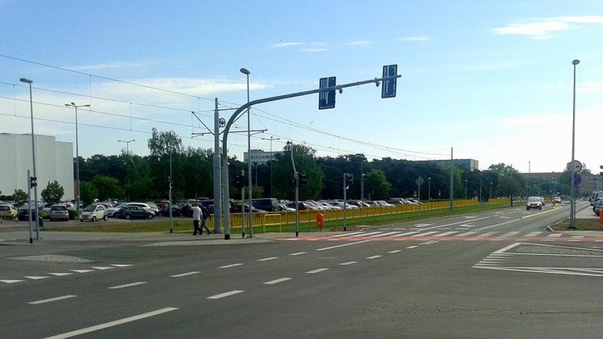 W Toruniu uroczyście otwarto wyremontowaną ulicę Gagarina. Przebudowę ponad kilometrowego odcinka prowadzono od września 2014 r.