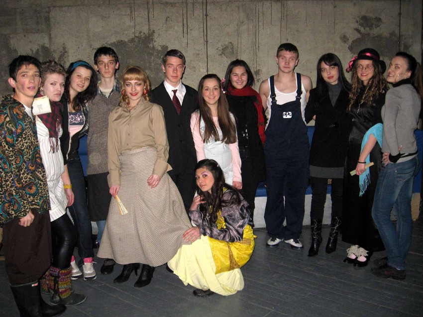 Članovi Amaterskog pozorišta