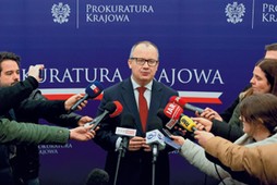 Adam Bodnar wygłasza oświadczenie w siedzibie Prokuratury Krajowej w Warszawie, 15 stycznia 2024 r.