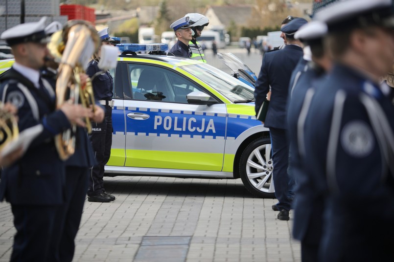 Policja ujawniła nowe oznakowanie radiowozów i motocykli