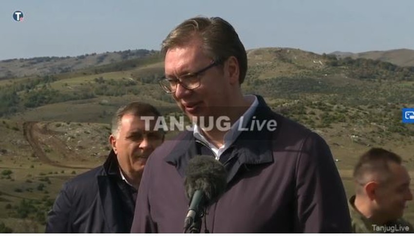 Aleksandar Vučić na vojnoj vežbi