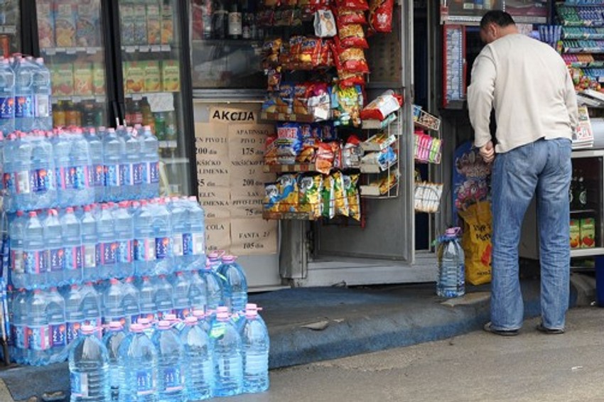 Voda najtraženiji artikal u radnjama