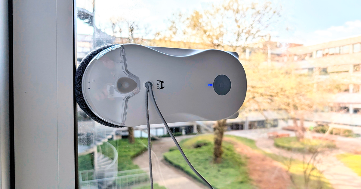 Fensterputzroboter Hutt 10 im Test: fast streifenfrei dank Trockentuch