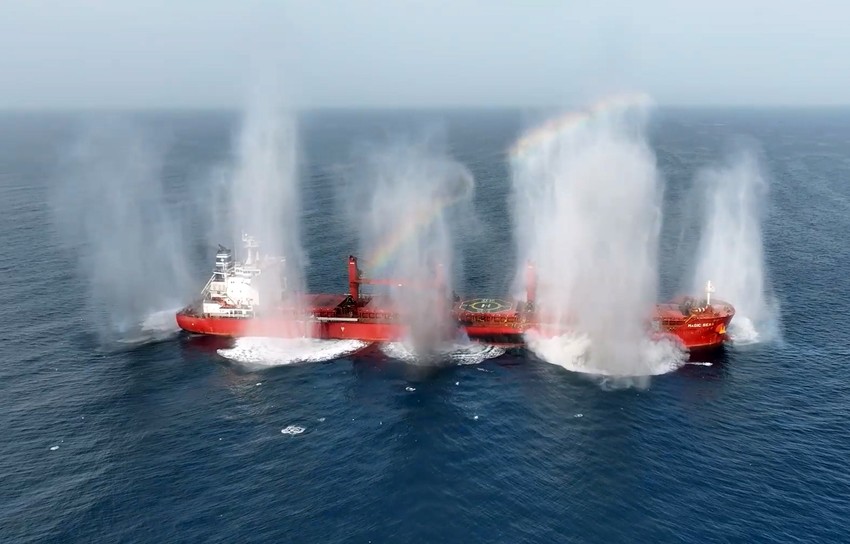 Huti napali grčki brod u Crvenom moru