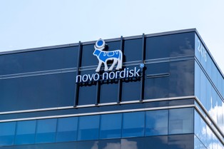 Plan Macrona: przenieść produkcję leków do Francji i Europy. Novo Nordisk zainwestuje 2,1 mld euro
