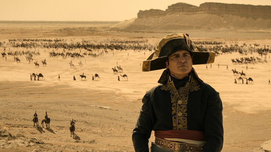 Joaquin Phoenix w filmie "Napoleon"