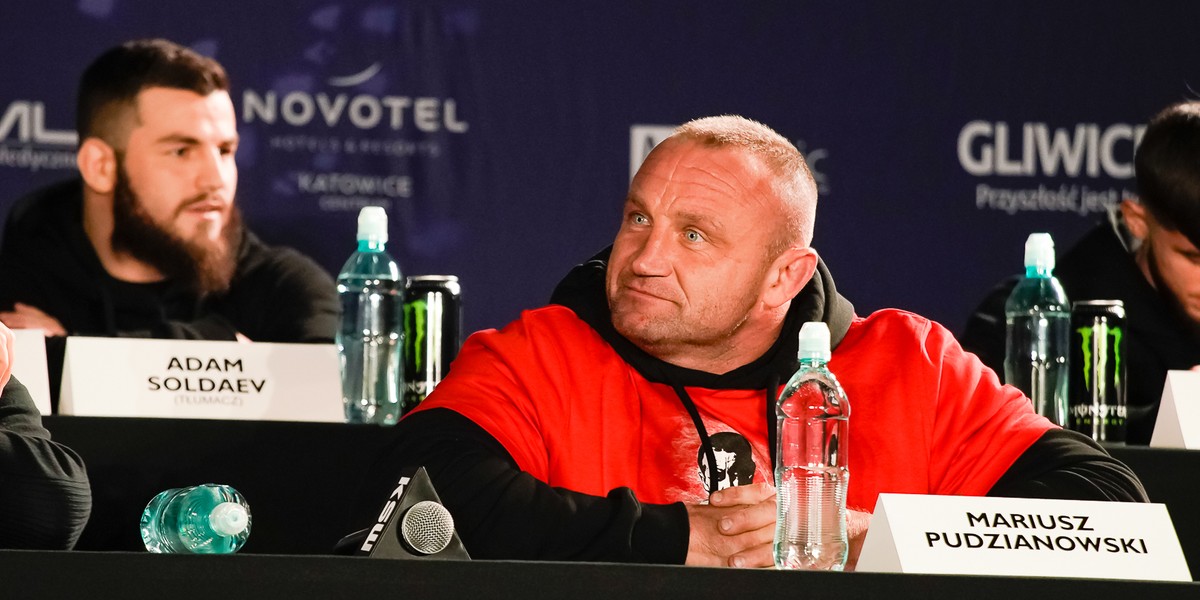 Mariusz Pudzianowski przegrał z Mamedem Chalidowem w walce wieczoru XTB KSW 77