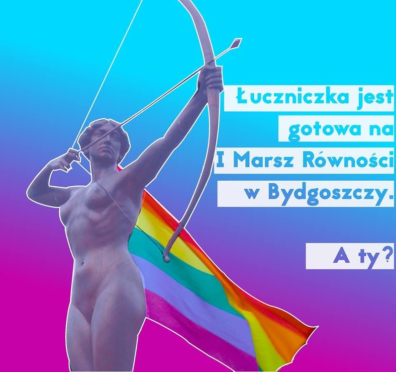 Łuczniczka z tęczową peleryną