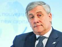 Antonio Tajani, wiceprzewodniczący Komisji Europejskiej, komisarz odpowiedzialny za przemysł i przedsiębiorczość Bloomberg