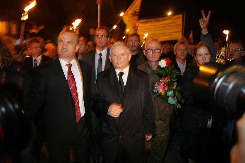 Kaczyński wyszedł na ulice. Co mówi?