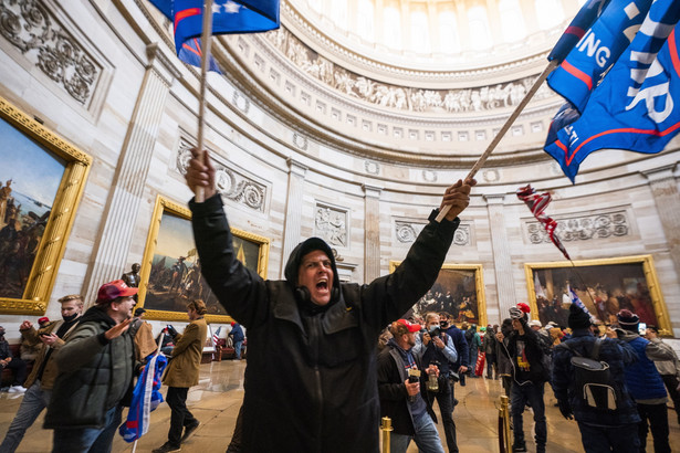 Demonstranci na Kapitolu