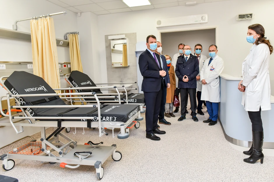 Mirović u poseti bolnice "Kamenica 3"