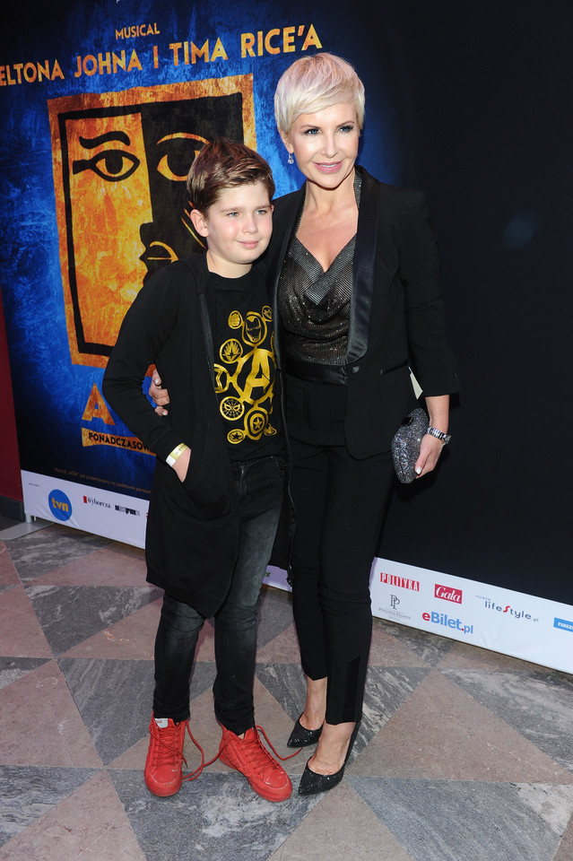 Gwiazdy na premierze spektaklu "Aida": Joanna Racewicz z synem