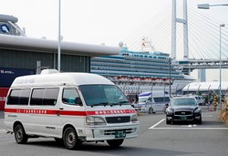 Epidemia koronawirusa na japońskim wycieczkowcu. MSZ: Polacy są bezpieczni [WIDEO]