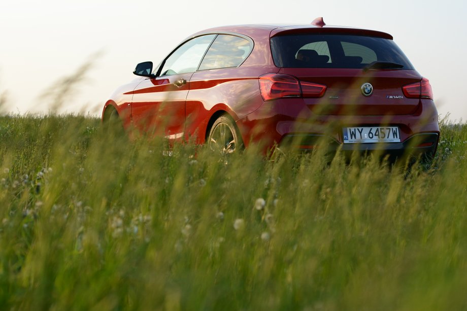 BMW M140i xDrive – przyczajony tygrys, ukryty smok