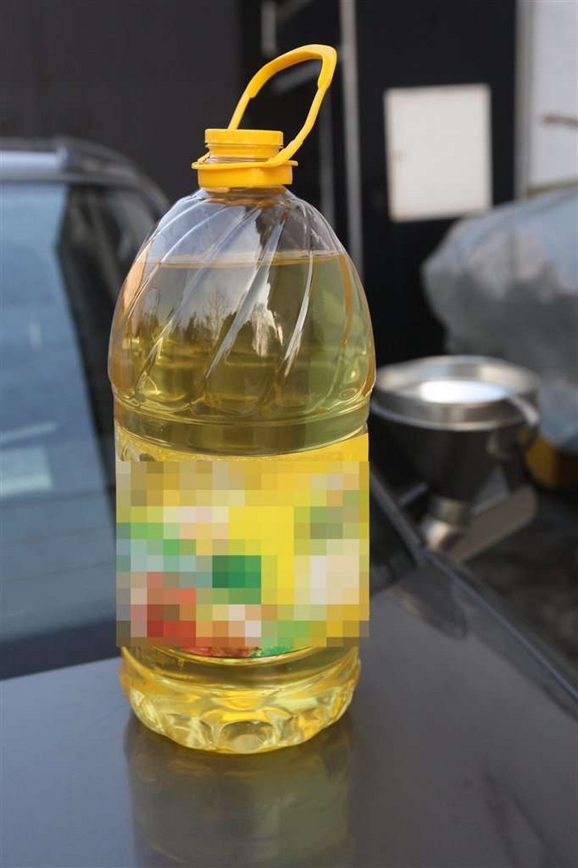 Oto efekt drożyzny: Polacy jeżdżą na oleju do smażenia