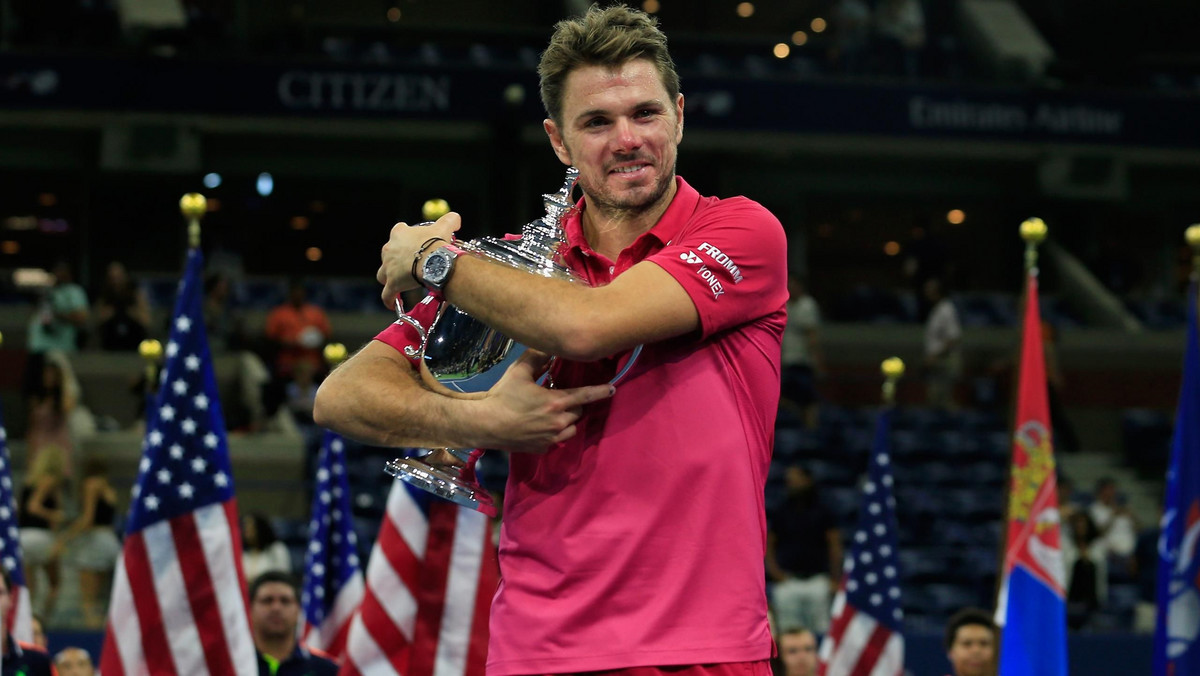 - To nie sekret. Jeśli chcesz pokonać światową jedynkę, musisz dać z siebie wszystko - powiedział Stan Wawrinka po wygranym 6:7(1), 6:4, 7:5, 6:3 finale US Open z Novakiem Djokovicem. Dla Szwajcara był to trzeci wielkoszlemowy triumf w jego trzecim w karierze finale Wielkiego Szlema.