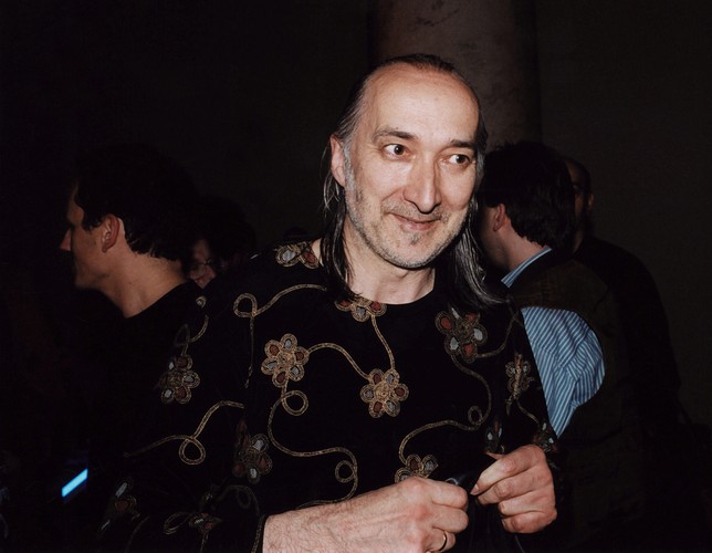 Marek Jackowski poczas koncertu 'Maanam i goście' w Sali Kongresowej – 16 kwietnia 2000 roku