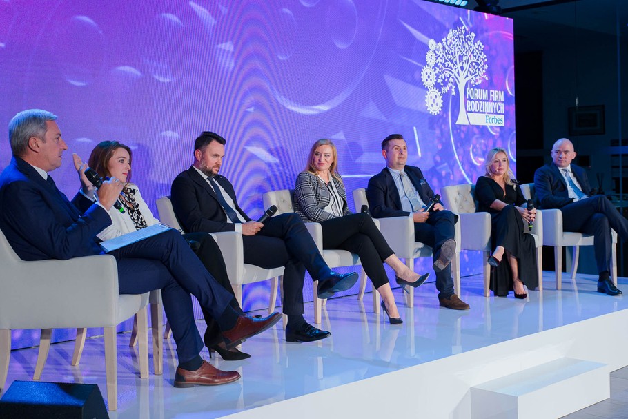 Panel dyskusyjny podczas spotkania w ramach Forum Firm Rodzinnych w Katowicach