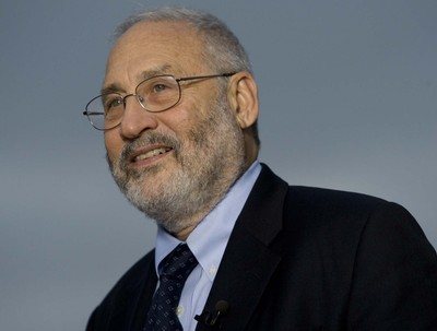 Stiglitz: Bankowcy są oderwaną od społeczeństwa grupą, która kontroluje 40 proc. majątku w USA
