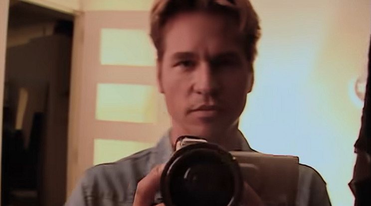 Val Kilmer a 80-as évek elején kezdte az életét és karrierjét filmezni, több ezer órányi nyersanyagot vett fel élményei alapján / Fotó: Amazon Prime