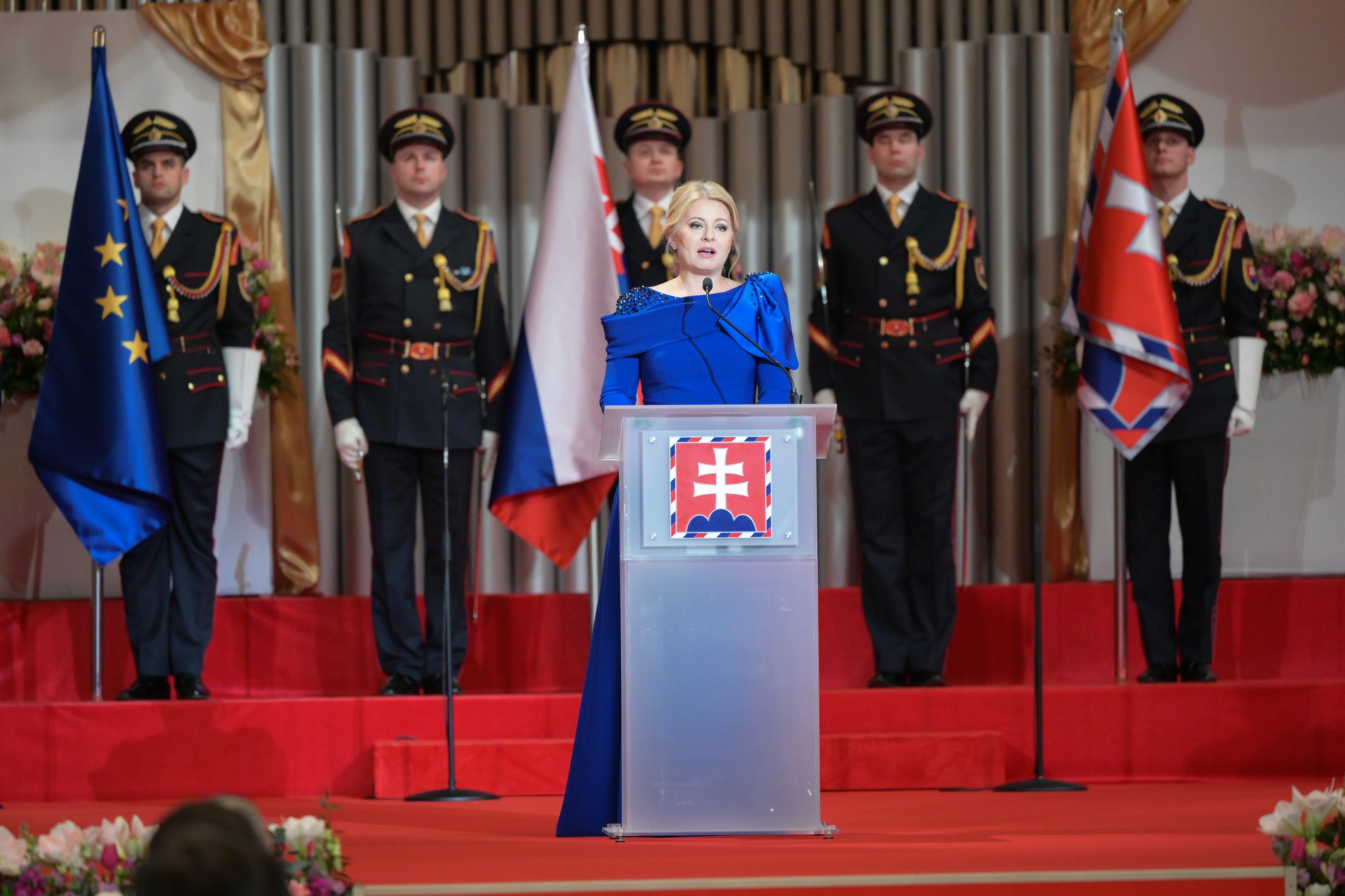 Prezidentka Zuzana Čaputová udelila štátne vyznamenania osobnostiam.