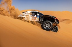 Rajd Dakar. Hołowczyc jedzie dalej, Giemza wycofał się i wraca do Polski