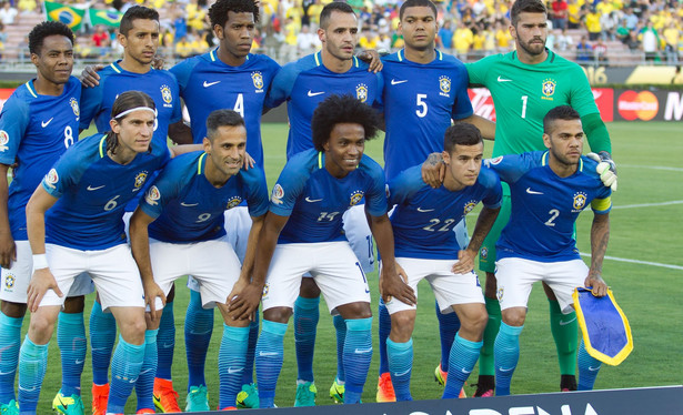 Copa America: Brazylia przegrała z Peru po golu ręką. Canarinhos nie wychodzą z grupy